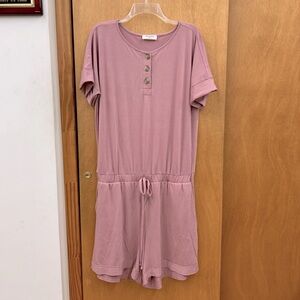New Zenana Henley Style Short Sleeve Romper with Pockets in Dusty Rose Sz 1X